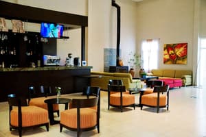 thumbnail: Lobby lounge