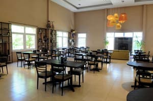thumbnail: Breakfast area