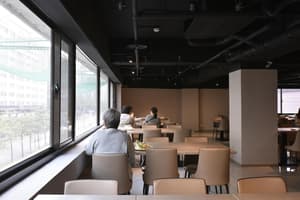thumbnail: Restaurant
