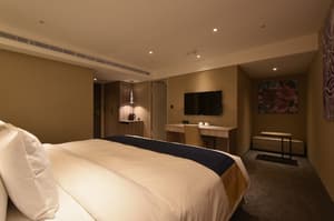 thumbnail: Room