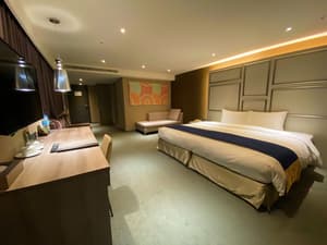 thumbnail: Room