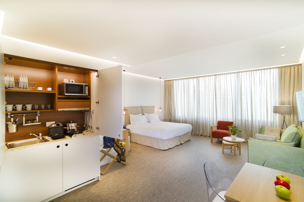 Private kitchenette