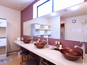 thumbnail: Public bath