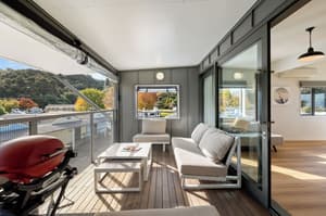 thumbnail: Terrace/patio