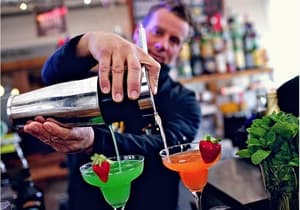 thumbnail: Bar (on property)