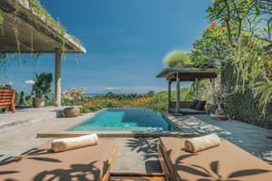 thumbnail: Private pool