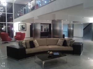 thumbnail: Lobby sitting area