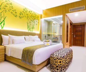 thumbnail: Room