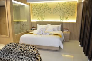 thumbnail: Room