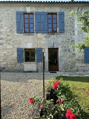 thumbnail: Exterior