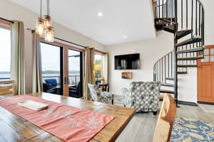 thumbnail: Living area