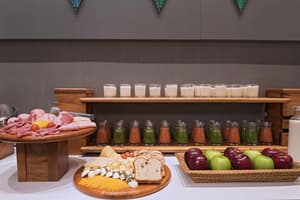 thumbnail: Breakfast area