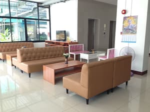thumbnail: Lobby sitting area