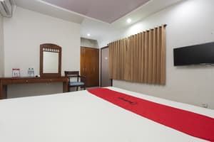 thumbnail: Reception