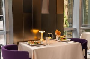 thumbnail: Restaurant