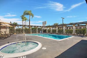 thumbnail: Outdoor pool