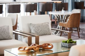 thumbnail: Lounge