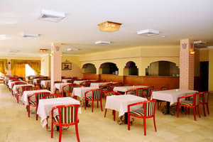 thumbnail: Restaurant