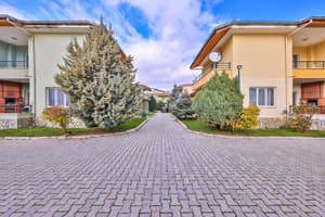 thumbnail: Exterior