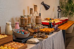 thumbnail: Restaurant