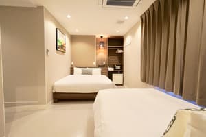 thumbnail: Room