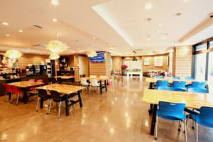 thumbnail: Snack bar