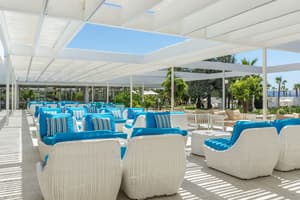 thumbnail: Bar (on property)