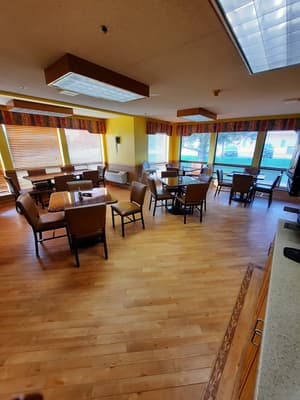thumbnail: Breakfast area