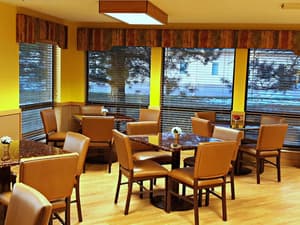 thumbnail: Breakfast area
