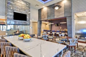 thumbnail: Bar (on property)