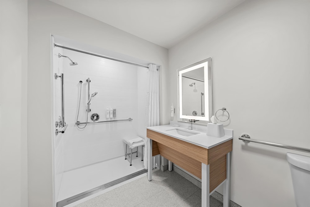 Bathroom shower