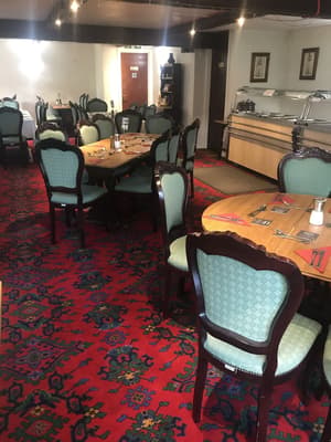 thumbnail: Restaurant