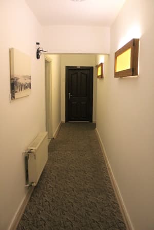 thumbnail: Hallway