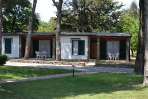 thumbnail: Exterior