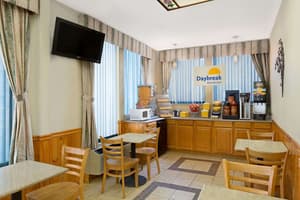 thumbnail: Breakfast area