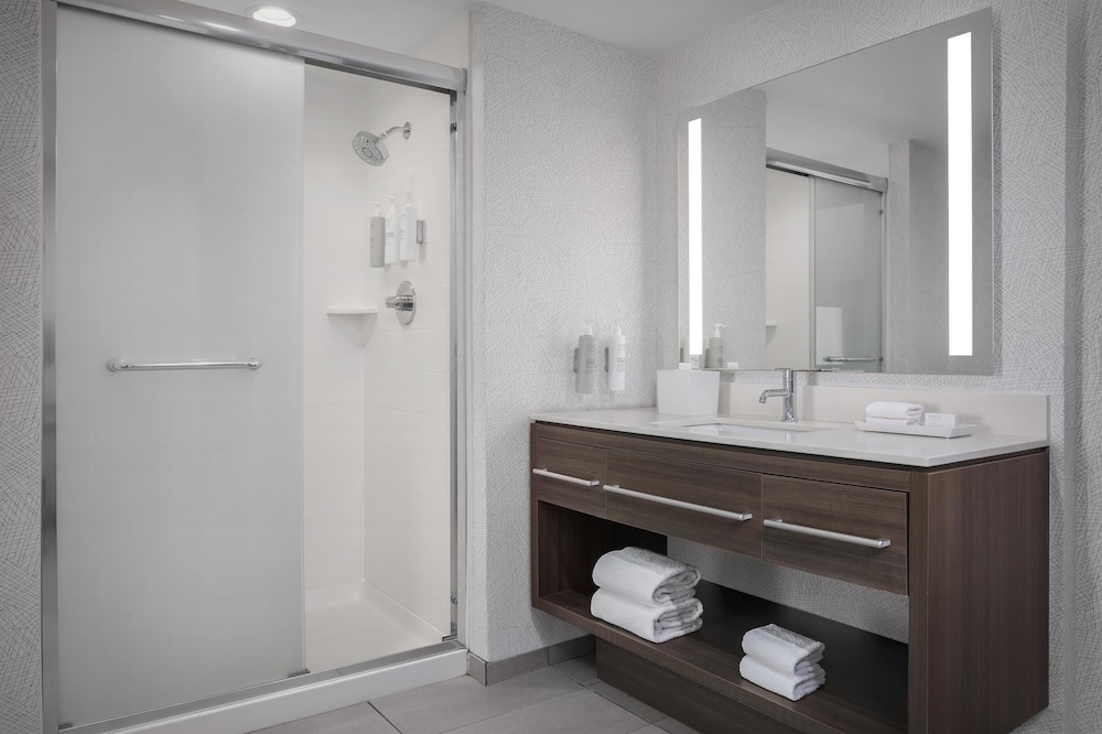 Bathroom shower
