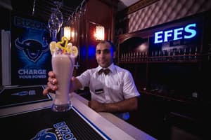 thumbnail: Bar (on property)