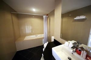 thumbnail: General view