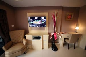thumbnail: General view