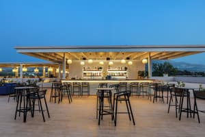 thumbnail: Bar (on property)