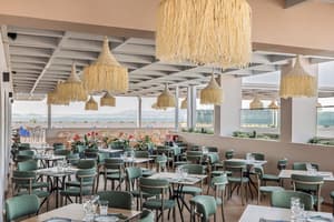 thumbnail: Restaurant
