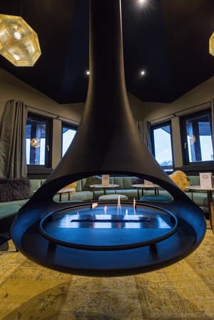 thumbnail: Restaurant