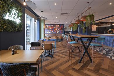 Dining,Dining Area,Restaurant,On-Site