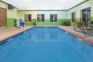 thumbnail: Pool