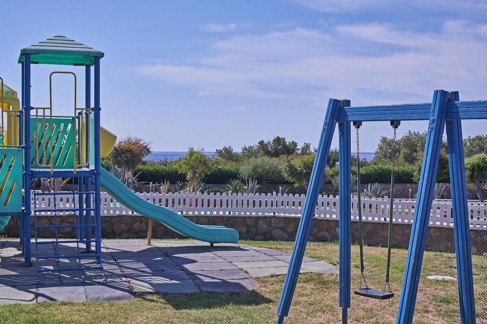 Children's play area - outdoor