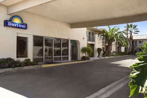 thumbnail: Exterior