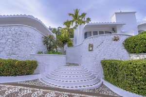 thumbnail: Garden