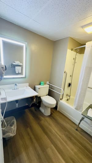 thumbnail: Bathroom