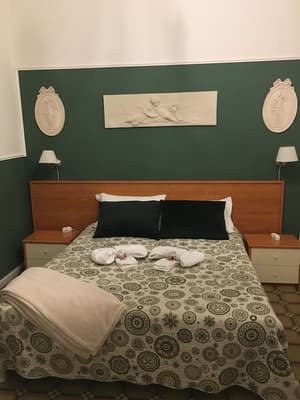 thumbnail: Interior detail
