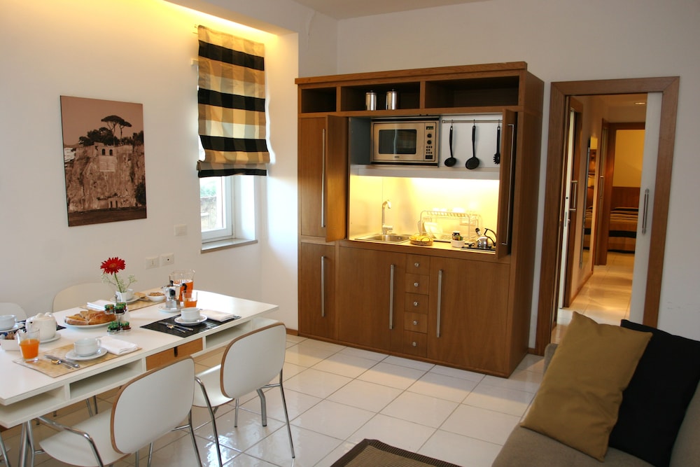Private kitchenette